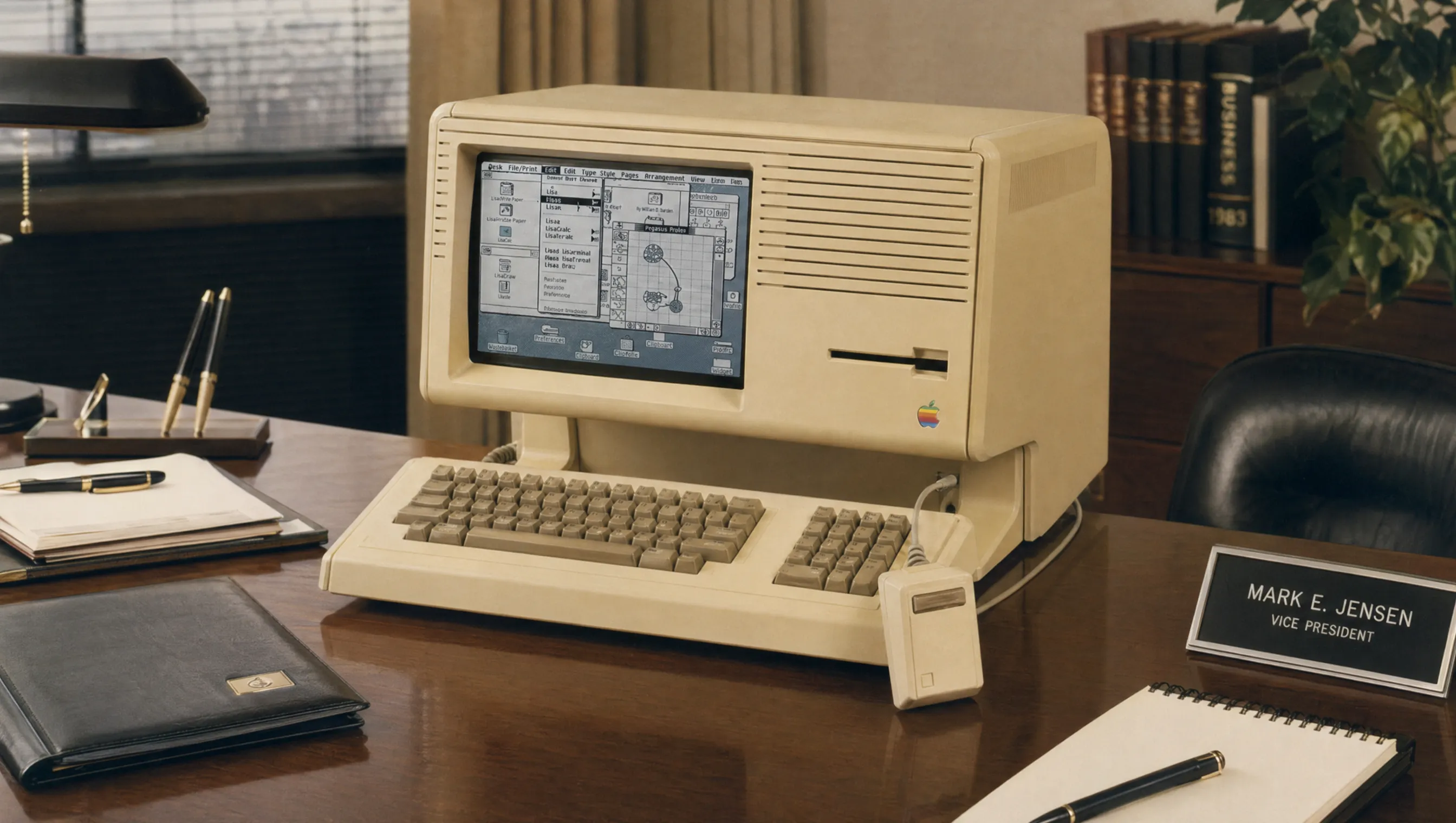 Apple Lisa mit grafischer Benutzeroberfläche in einem frühen 1980er-Jahre-Büro.